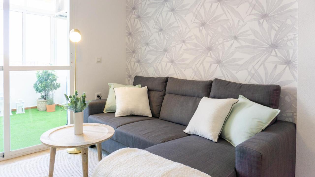 Carvajal Apartment Parking Malaga Benalmadena Bagian luar foto
