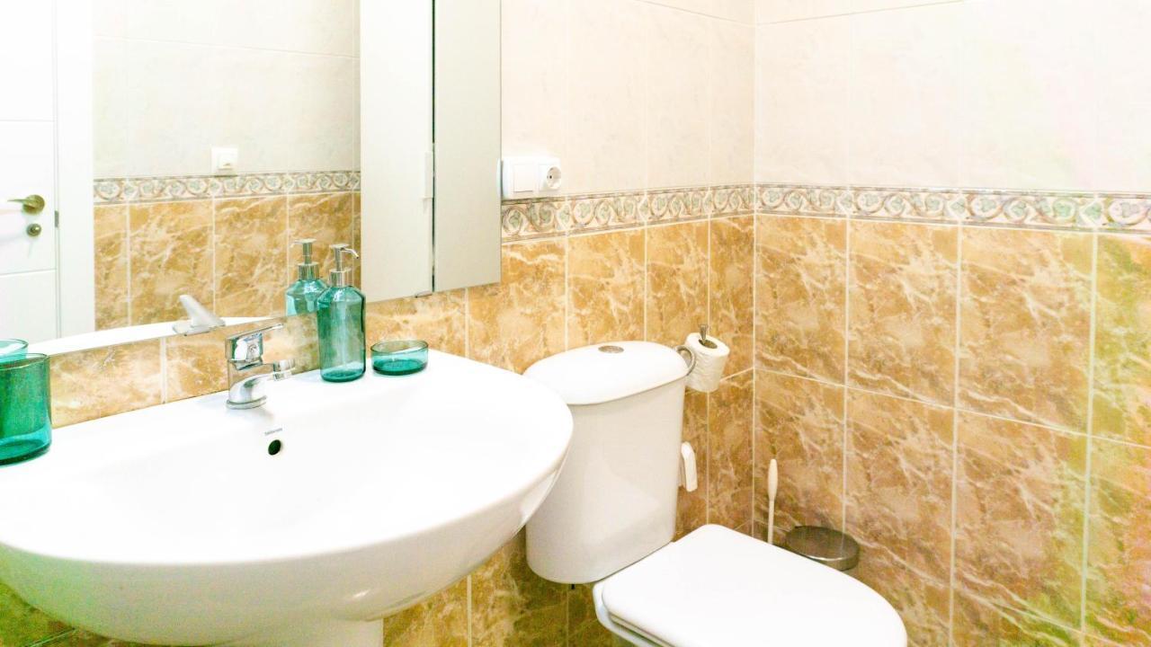 Carvajal Apartment Parking Malaga Benalmadena Bagian luar foto